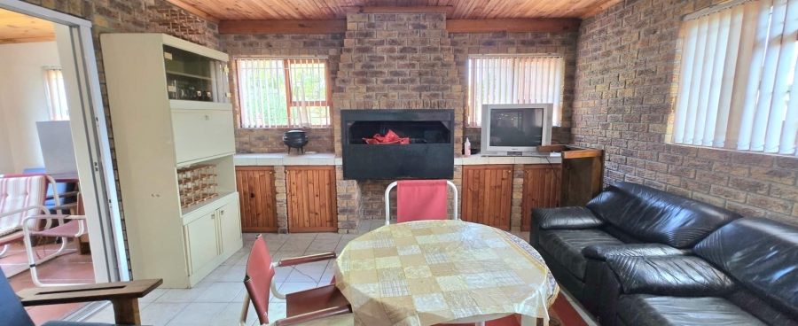 3 Bedroom Property for Sale in Franskraal Western Cape